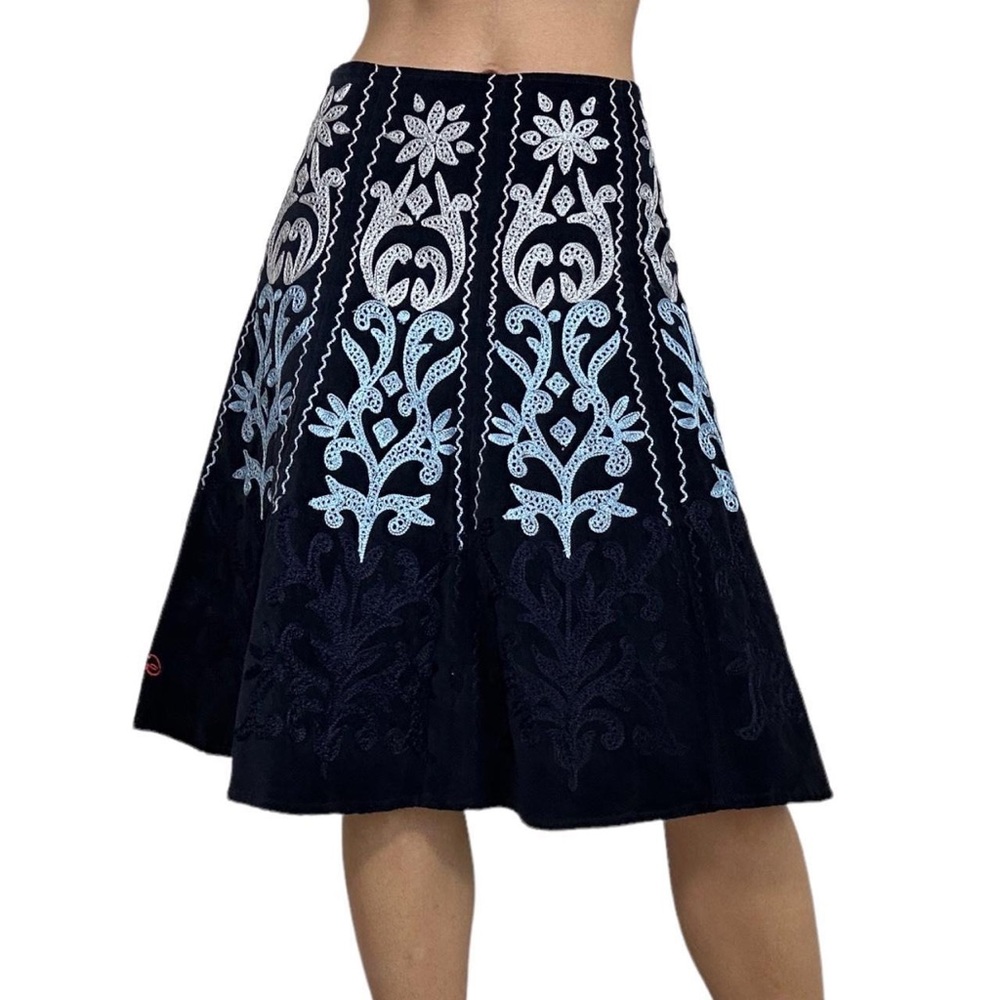 Guess vintage embroidery blue skirt